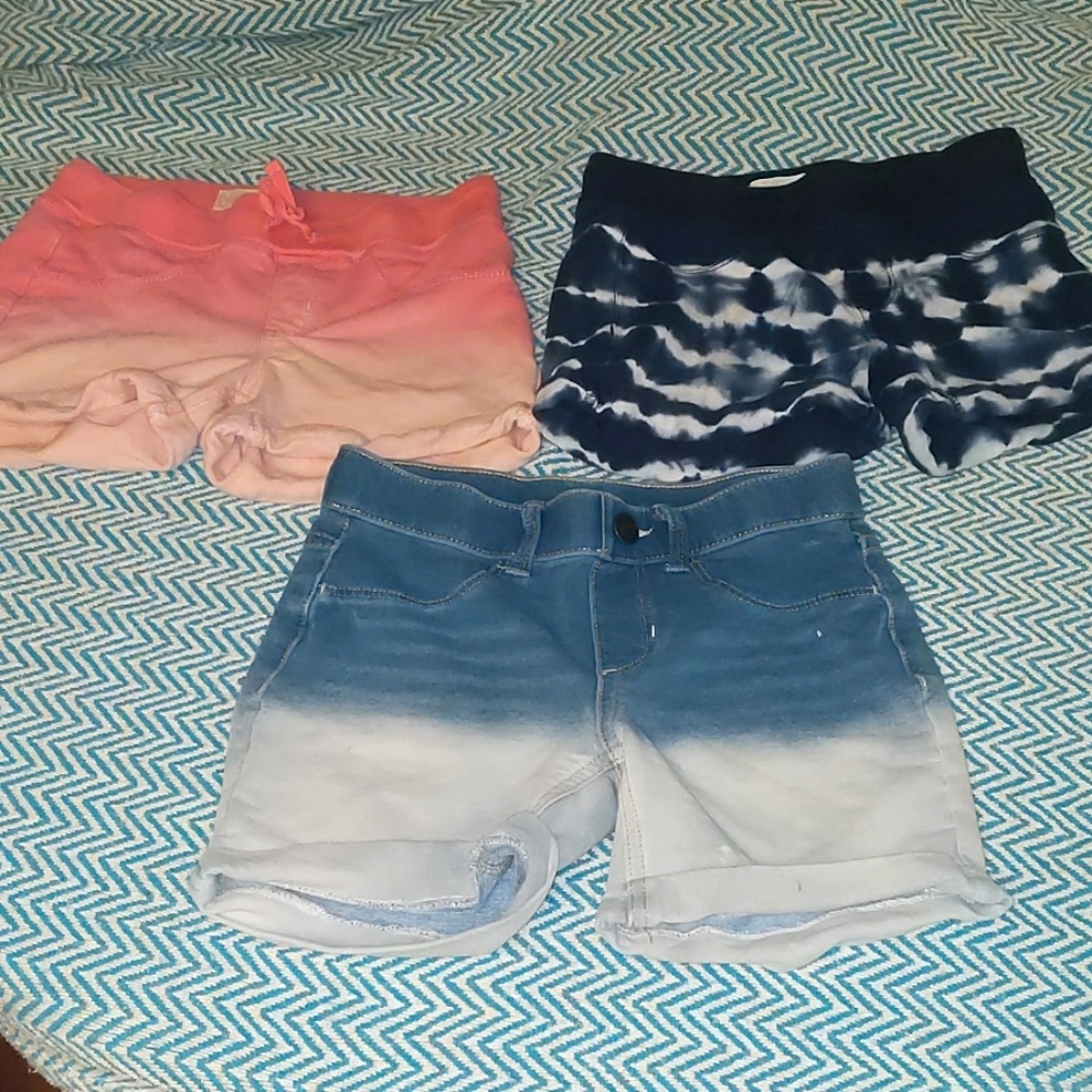3 pairs of shorts